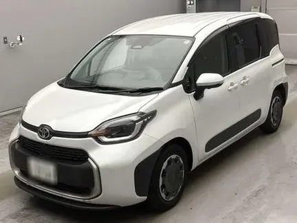 2025 TOYOTA SIENTA
