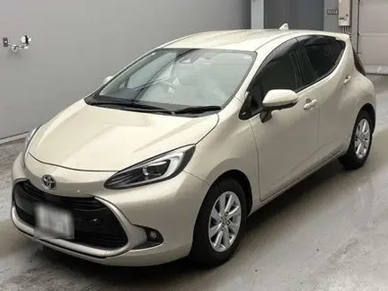 2022 TOYOTA AQUA