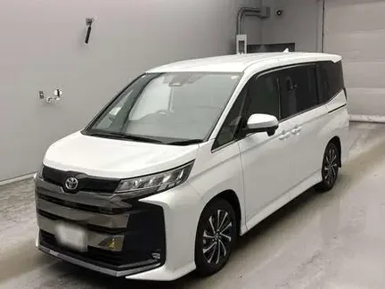 2025 TOYOTA NOAH