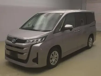2022 TOYOTA NOAH