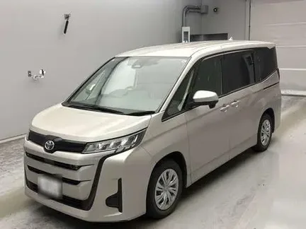 2022 TOYOTA NOAH