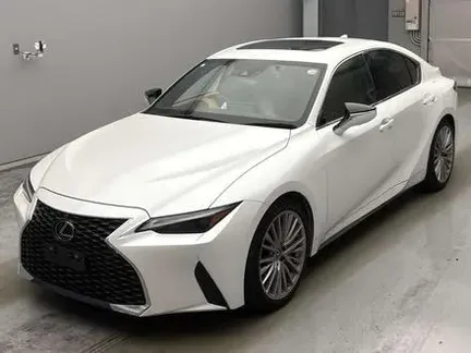 2023 LEXUS IS