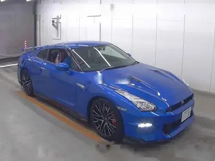 2024 NISSAN GT-R