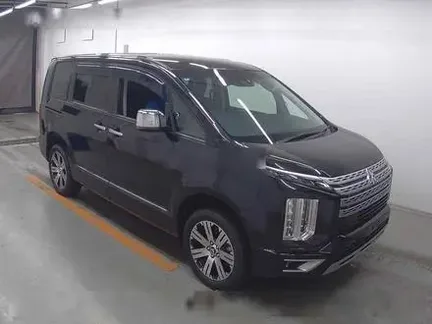 2024 MITSUBISHI DELICA D:5