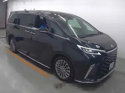 2026 LEXUS LM