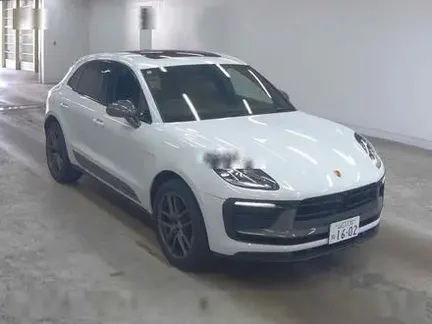 2024 PORSCHE MACAN