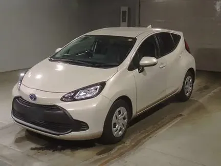 2022 TOYOTA AQUA