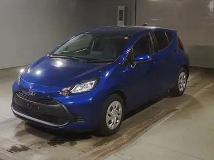 2022 TOYOTA AQUA