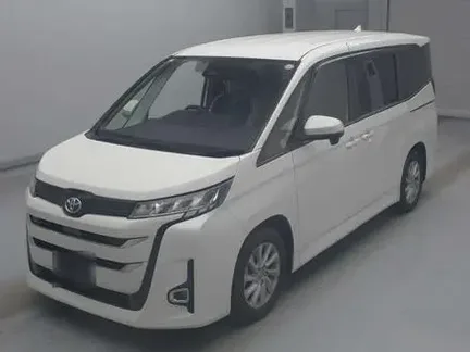 2023 TOYOTA NOAH