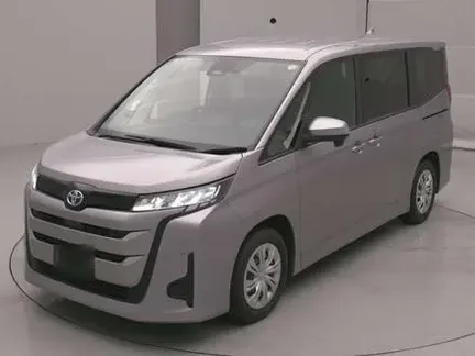 2022 TOYOTA NOAH