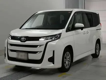 2025 TOYOTA NOAH