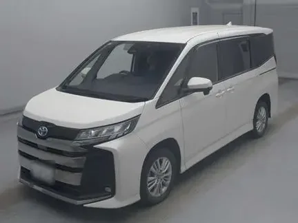 2022 TOYOTA NOAH