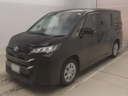 2022 TOYOTA NOAH