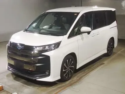 2023 TOYOTA NOAH
