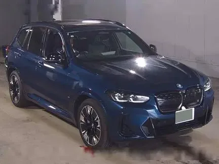 2023 BMW IX3