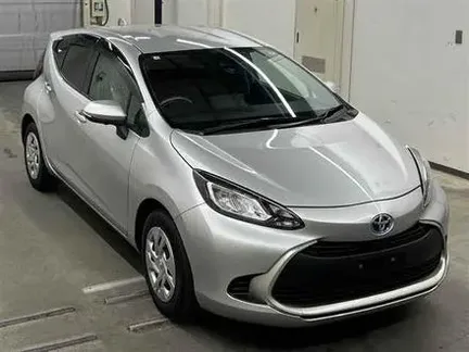 2025 TOYOTA AQUA