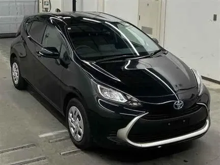 2025 TOYOTA AQUA
