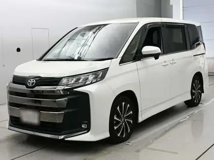 2023 TOYOTA NOAH