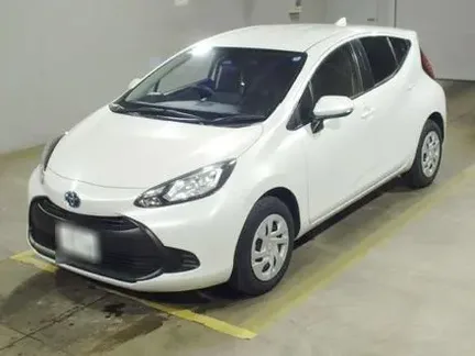 2022 TOYOTA AQUA