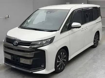 2023 TOYOTA NOAH