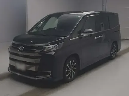 2022 TOYOTA NOAH