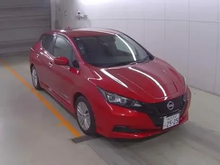 2022 NISSAN LEAF