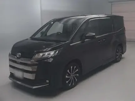 2022 TOYOTA NOAH