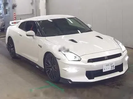 2023 NISSAN GT-R
