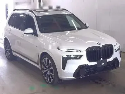2023 BMW X7
