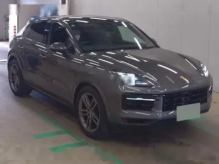 2024 PORSCHE CAYENNE