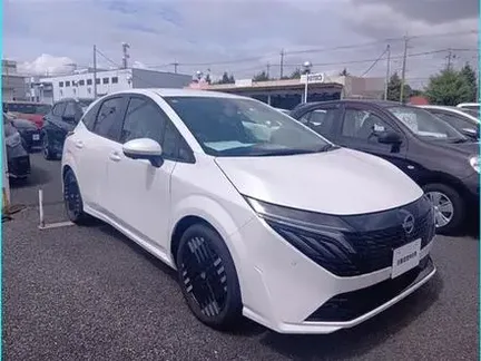 2025 NISSAN AURA