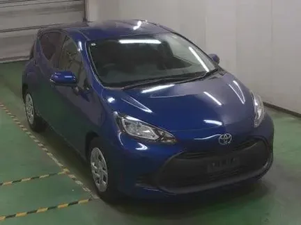 2022 TOYOTA AQUA