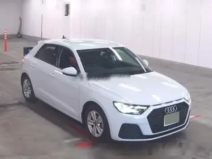 2022 AUDI A1