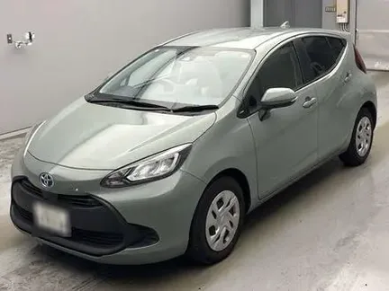 2025 TOYOTA AQUA