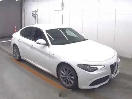 2022 ALFA ROMEO GIULIA