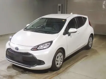 2022 TOYOTA AQUA