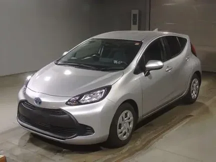 2022 TOYOTA AQUA