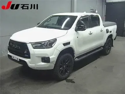 2022 TOYOTA HILUX