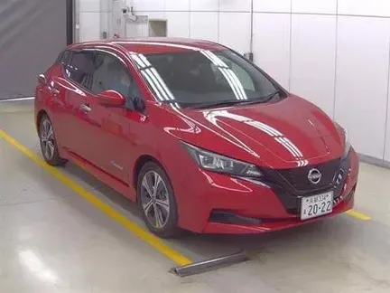 2022 NISSAN LEAF