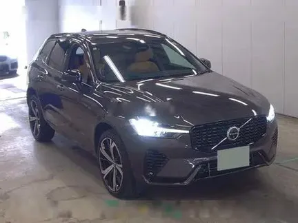 2022 VOLVO XC60
