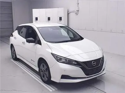 2022 NISSAN LEAF