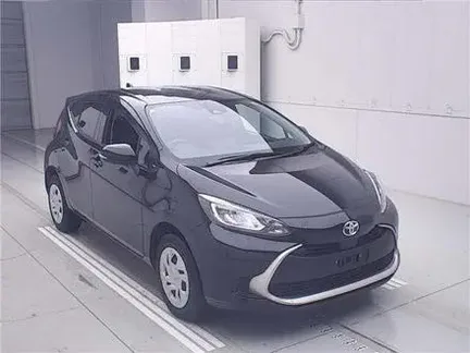 2025 TOYOTA AQUA