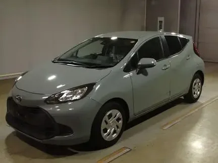 2022 TOYOTA AQUA