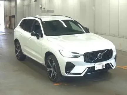 2022 VOLVO XC60