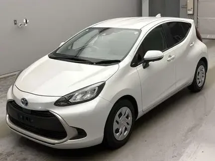 2023 TOYOTA AQUA