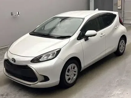 2022 TOYOTA AQUA