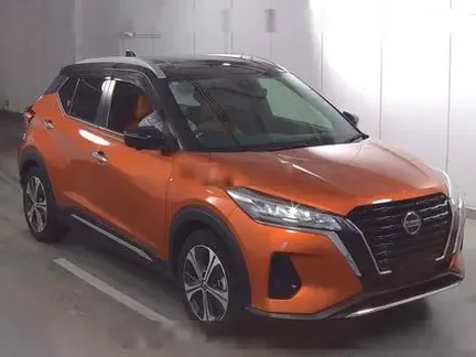 2022 NISSAN KICKS