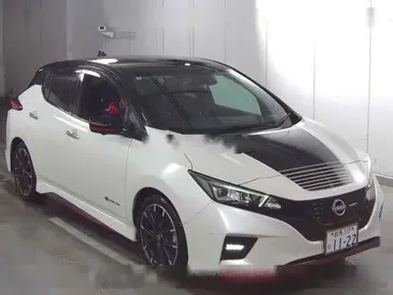 2022 NISSAN LEAF