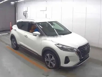 2022 NISSAN KICKS