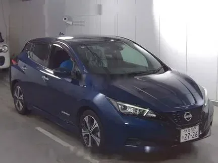 2022 NISSAN LEAF